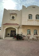 Lovely Service villa in Abu Hamour For Rent - Villa in Wholesale Market Street