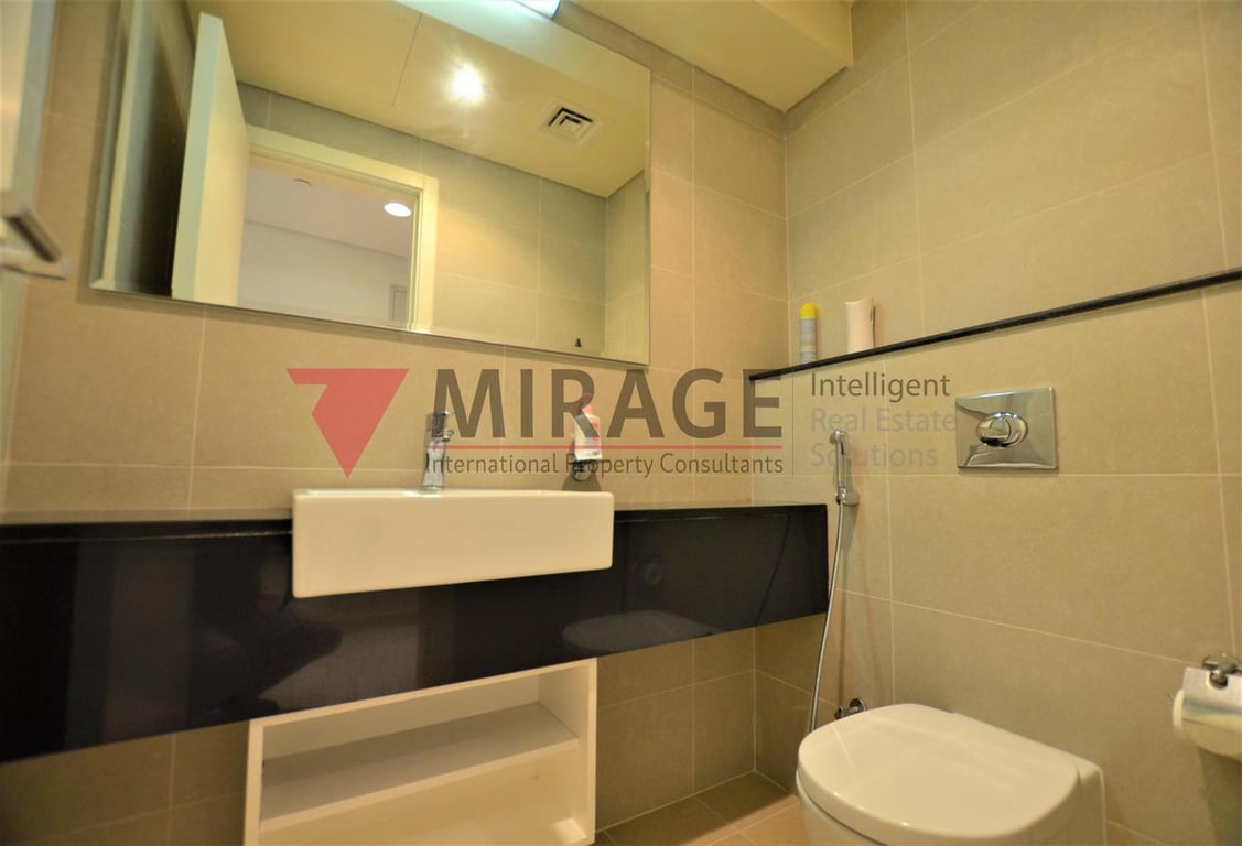 Elegantly Furnished | 2 Bedrooms | Sea View - Apartment in Burj DAMAC Waterfront