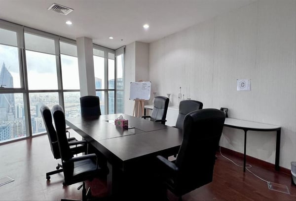 18 Sqm Furnished Office in West Bay Inc Utilities - Office in Palm Tower B