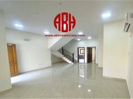 HUGE 4 BDR + MAID VILLA | CLEAN &amp; QUIET COMPOUND - Villa in Al Markhiya Street