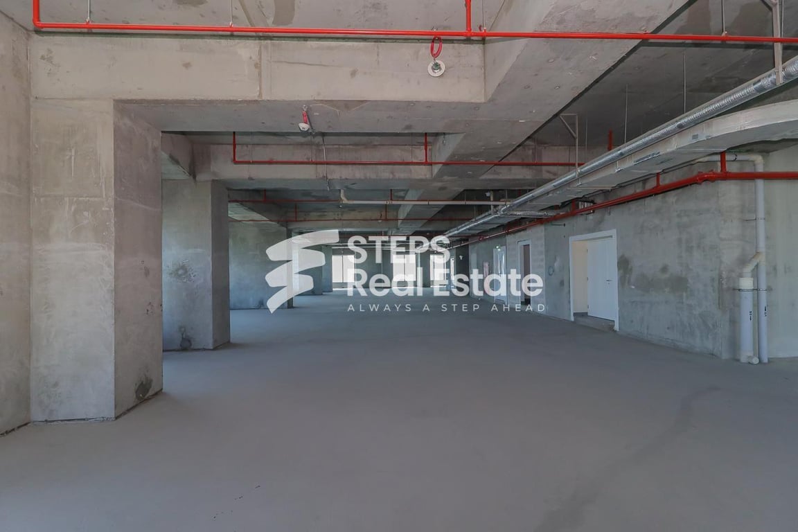 Entire Floor Office Space in The Pearl - Office in Qanat Quartier