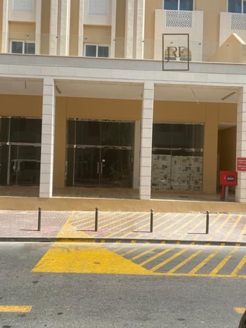 Prime Retail Space for Rent Al Sadd+3 Month Free - Shop in Al Sadd