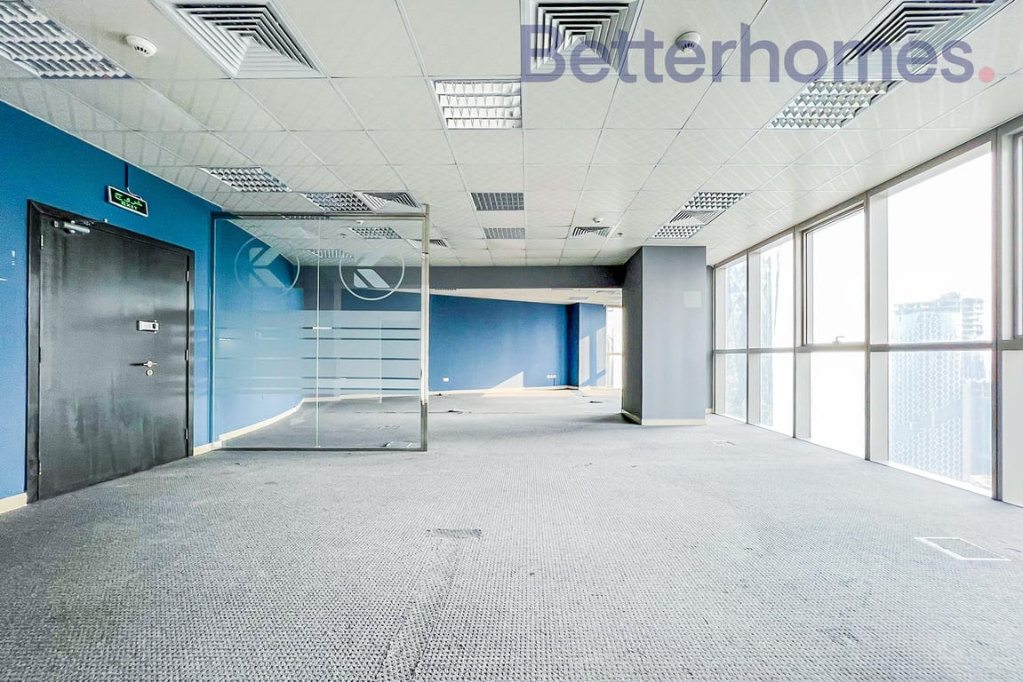 Semi Fitted Office Space For Rent in Westbay - Office in Palm Tower B