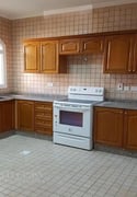 Free Bills | 3-bedroom apartment with amenities - Apartment in Abu Hamour