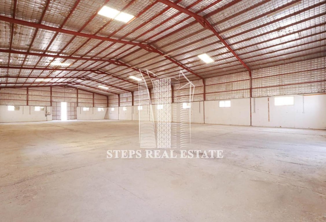 Approved 800 SQM Warehouse in Industrial Area