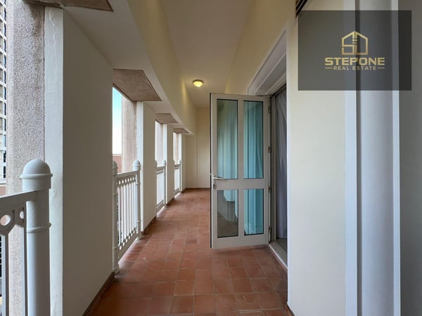 A REMARKABLE 3 BEDROOMS + MAIDS ROOM 2 BALCONIES - Apartment in West Bay Lagoon Street