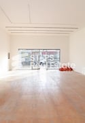 Spacious Showroom for Rent in Industrial Area - ShowRoom in Industrial Area