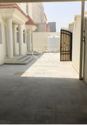 SERVICE OR ACCOMMODATION VILLA FOR RENT - Villa in Bu Hamour Street