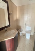 Fantastic 2 Bedrooms Apartment Plus Maid for Rent In Porto Arabia. - Apartment in Porto Arabia