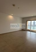 Marina View Semi Furnished 1 Bedroom Al Mutahidah - Apartment in Al Mutahidah Tower