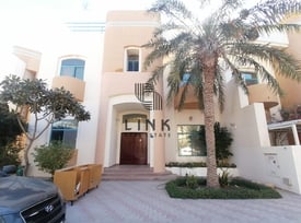 5BR + Maid's Room Villa in Compound - Villa in Al Hadara Street