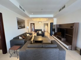 Stunning 2 Bedroom Apartment with Marina Views. - Apartment in Porto Arabia