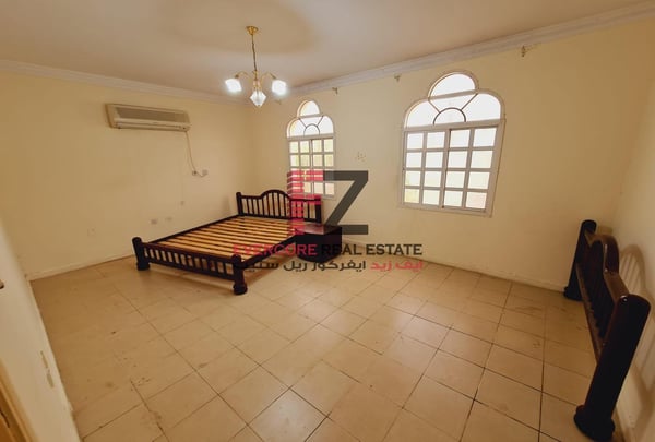 4 Bed rooms villa for QR. 9000 - Old airport road - Compound Villa in Old Airport Road