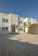 Service 7BR Villa in Ain Khaled On Two Road - Commercial Villa in Ain Khaled