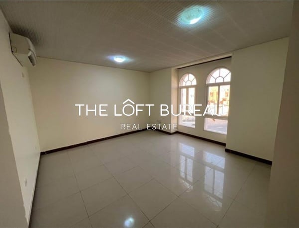 Beautiful 4 Bedrooms Compound Villa For Rent - Compound Villa in Bu Hamour Street