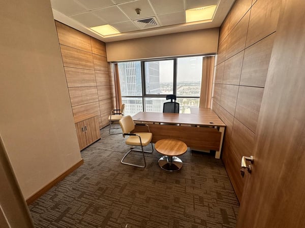 FULL FLOOR OFFICE IN MARINA DISTRICT - Office in Lusail City