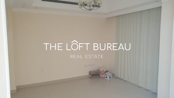 Spacious 4BR + Maid's & Driver, Gharafa - Villa in Lavander Village