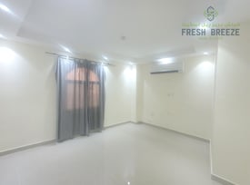 2BHK Unfurnished for Family Available in Umm Ghuwailina Near the Plaza Hotel - Apartment in Umm Ghuwalina