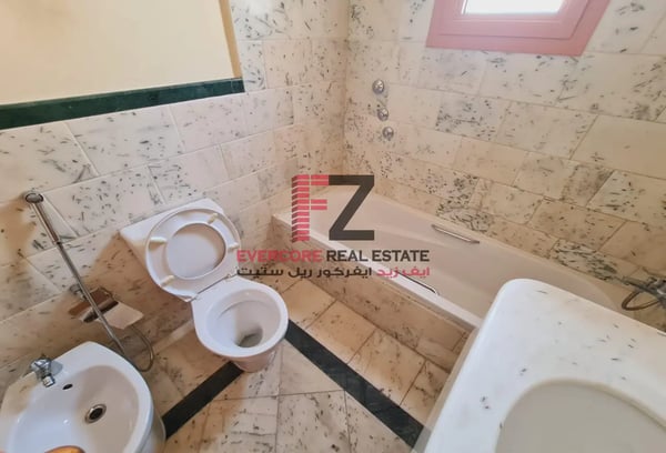 03 Master Bed rooms | Compound Villa | Hilal - Compound Villa in Dareem Street