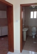 2bhk unfurnished ready for family - Apartment in Madinat Khalifa