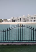 Stunning 5 Bedroom + Maid SF Villa with Balcony - Villa in Al Khulaifi