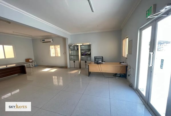 Office Space Available| 115 sqm| Birkat Al Awamer - Office in Argentine Neighbourhood