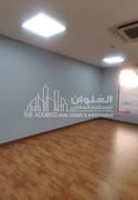 OFFICE SPACE OR FLOOR AVAILABLE FOR BUSINESS - Office in Thabit Bin Zaid Street