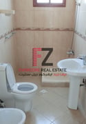 3 BHK Lovely Villa available in Al Gharaffa. - Villa in Souk Al gharaffa