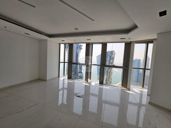 office for rent ready to move in west bay - Office in Palm Towers