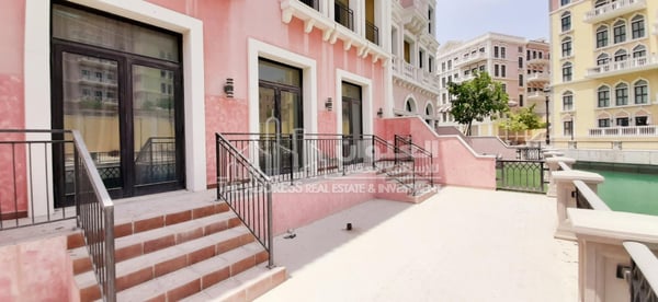 Town House in Qanat Quartier 3 BR  very nice view - Townhouse in Qanat Quartier