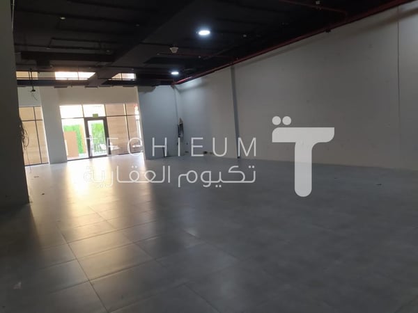 Three storey showroom, perfect fit & location for a restaurant - ShowRoom in Lusail City