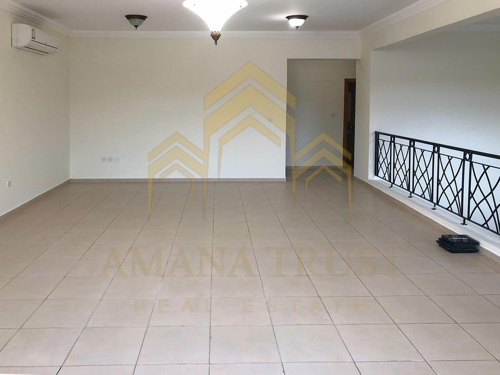 SF Apartment Inside Compound | Bills Included - Apartment in Bu Hamour Street