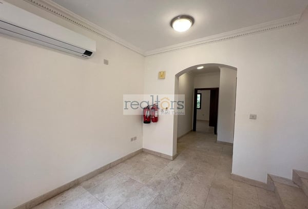 Fabulous 3 Bed room+Maid Villa in Nuaija !! - Villa in Al Nuaija Street