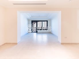 One Bedroom Apartment with Balcony in Porto - Apartment in West Porto Drive