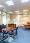 Elegant Office w/ Inspiring Views - West Bay - Office in Al Shatt Street