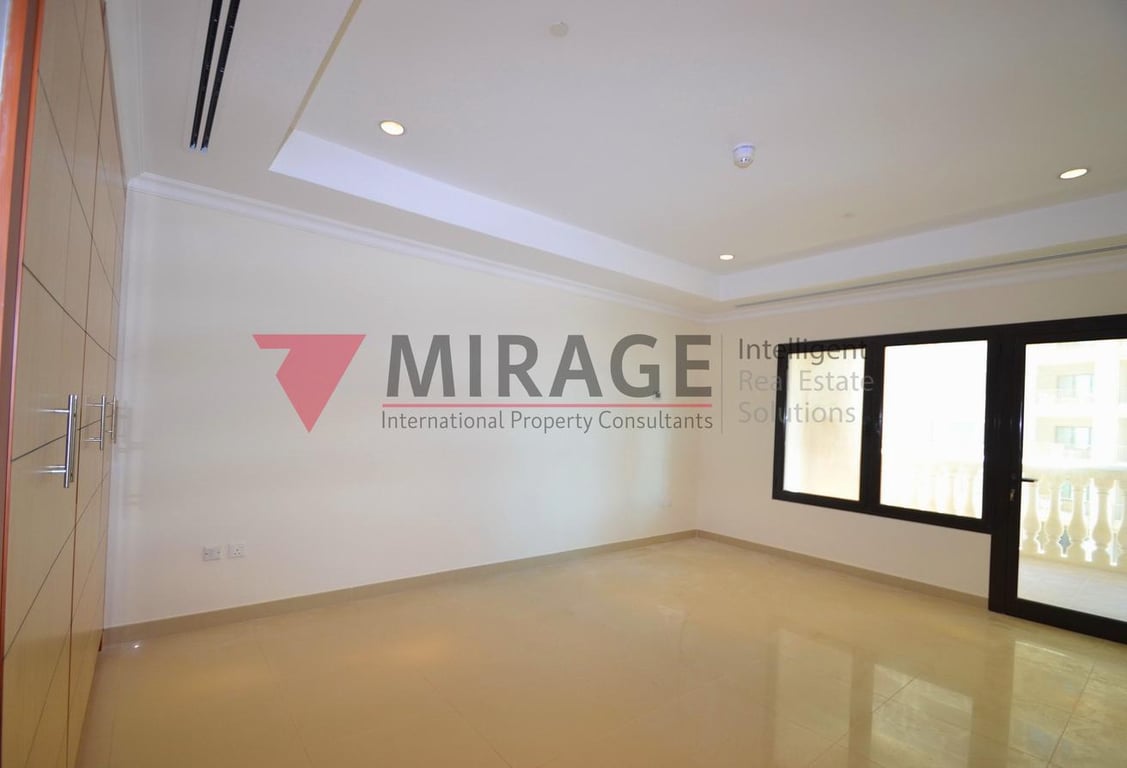 7th floor 2-bed apartment in Tower 14 Porto Arabia