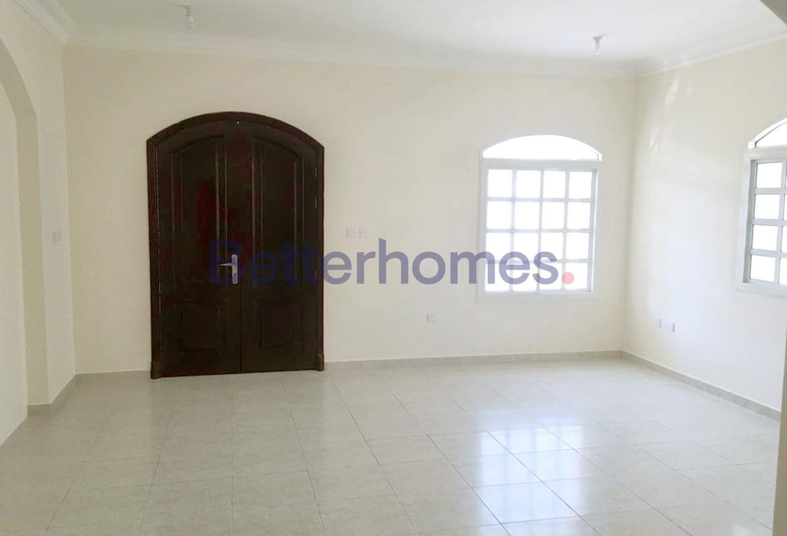 5 BR Standalone Villa For Rent in in Old Airport