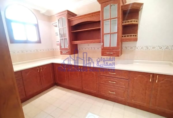 Amazing 3-Bedroom+Maid Villa in a Compound - Villa in Al Waab Street