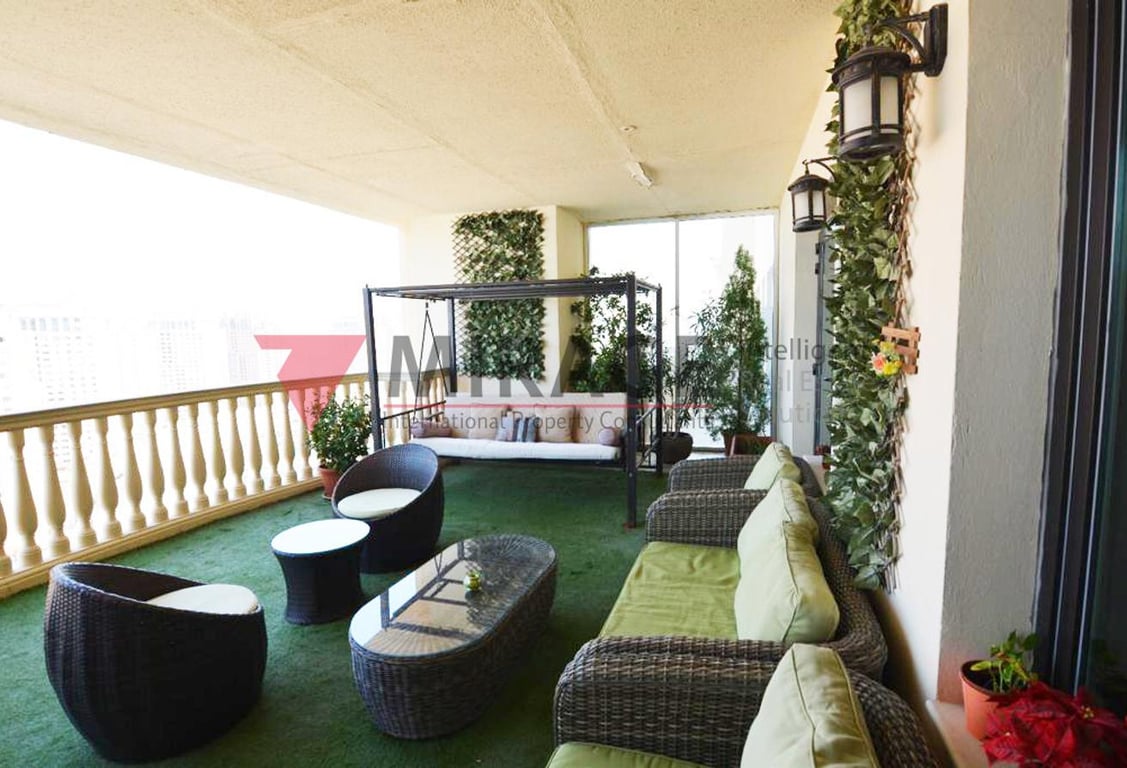 Excellent Value| 4-bed apartment| Large Balcony
