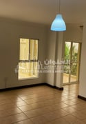 Private Swimming Pool 4B/R + Maid Room-Duplex - Villa in Janayin Al Waab