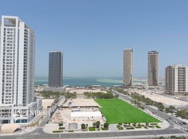 Luxury Apartment Close to Metro and Hypermarket - Apartment in Marina Tower 21