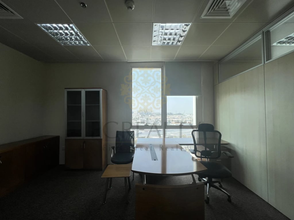 Office Space" Fully Furnished with Sea Views, Underground Parking and Secure Access in West Bay - All-I - Office in West Bay