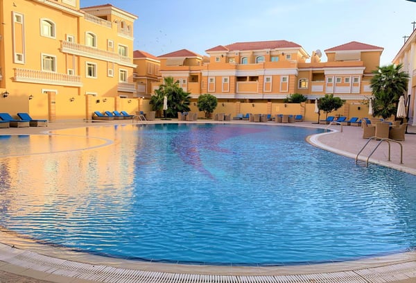 LUXYRY 4 BEDS VILLA - ALFARDAN GARDENS 8 - NO FEES - Compound Villa in Bu Hamour Street