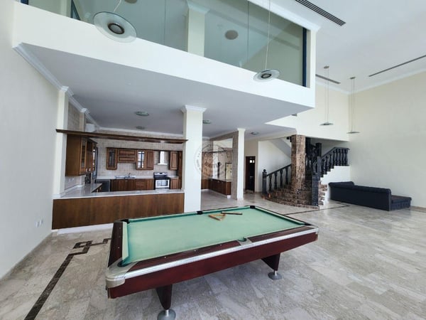 Private Pool + Beach Access | Amazing 3Story Villa - Villa in West Bay Lagoon Street