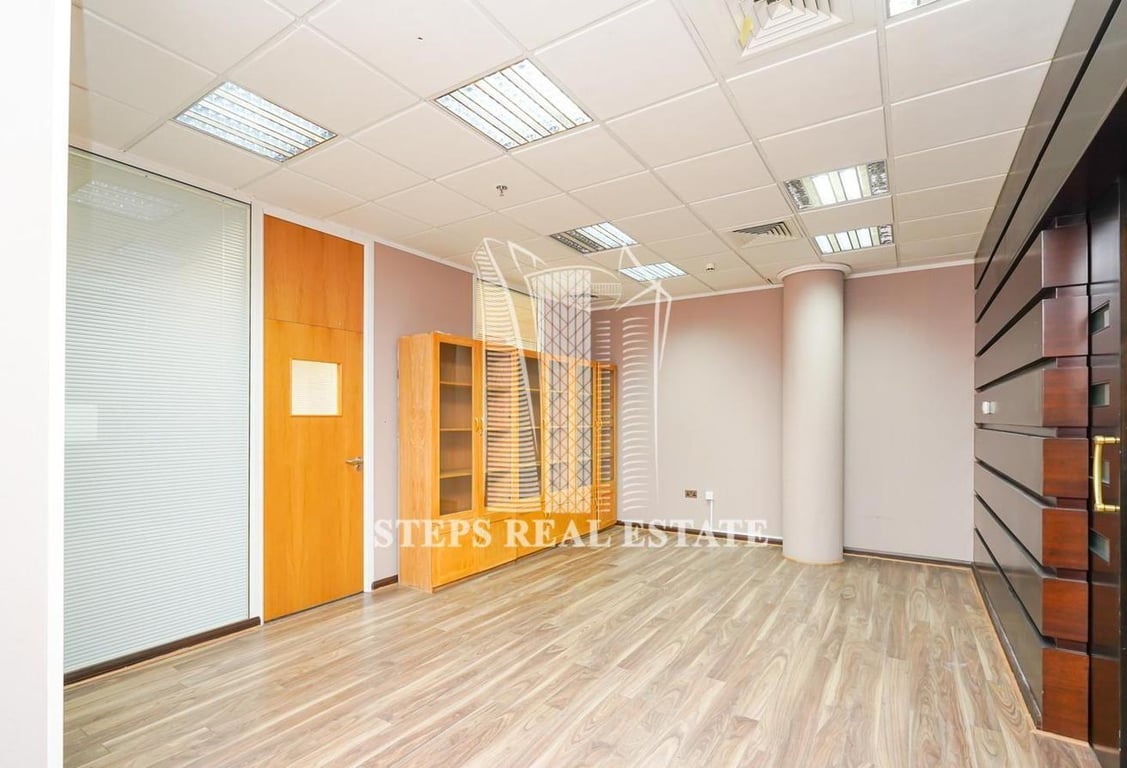 Luxury & Spacious Offices in West Bay for Rent