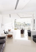 Spacious Showroom in Prime Location for Rent - ShowRoom in Banks street