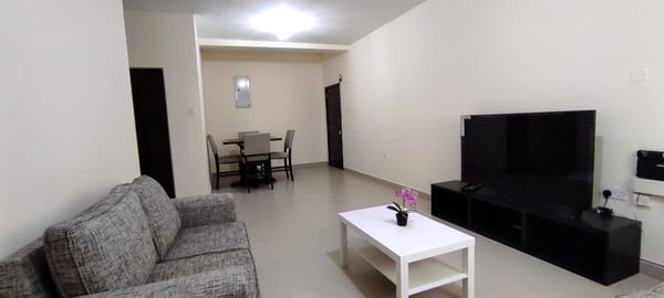 2 bedrooms 1.5 b/r in Bin Mahmoud - Apartment in Bin Mahmoud