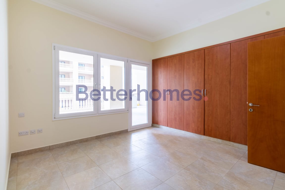 2 Bedroom Apartment For Sale in The Pearl