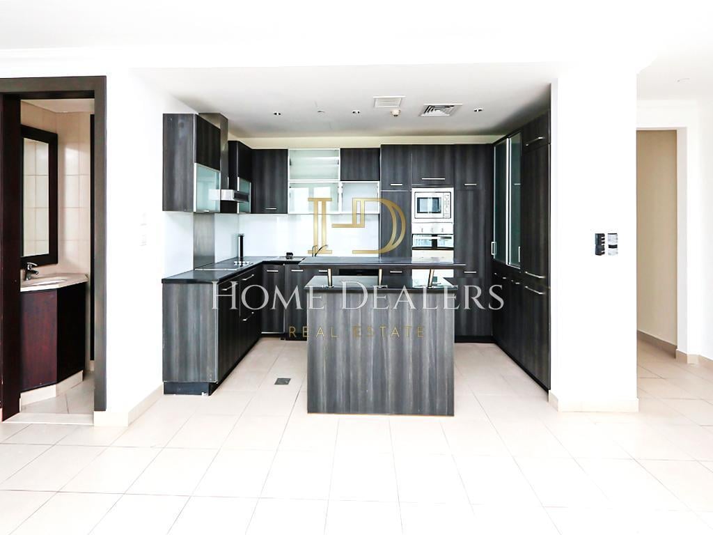 Marina View Semi Furnished 2+Maids Room for sale - Apartment in West Porto Drive