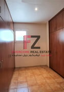 Elegant 3 BHK SF Compound Villa W/ Facilities - Compound Villa in Al Nasr Street
